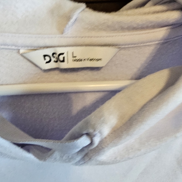 Dsg (Dicks Sporting Goods) sweatshirt size L worn once - Picture 3 of 3